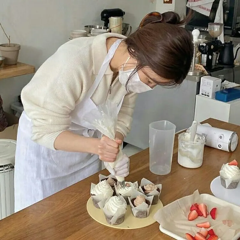 Gái đẹp che mặt nấu ăn, phong cách bí ẩn khiến dân mạng không thể rời mắt Gái đẹp che mặt nấu ăn, phong cách bí ẩn khiến dân mạng không thể rời mắt