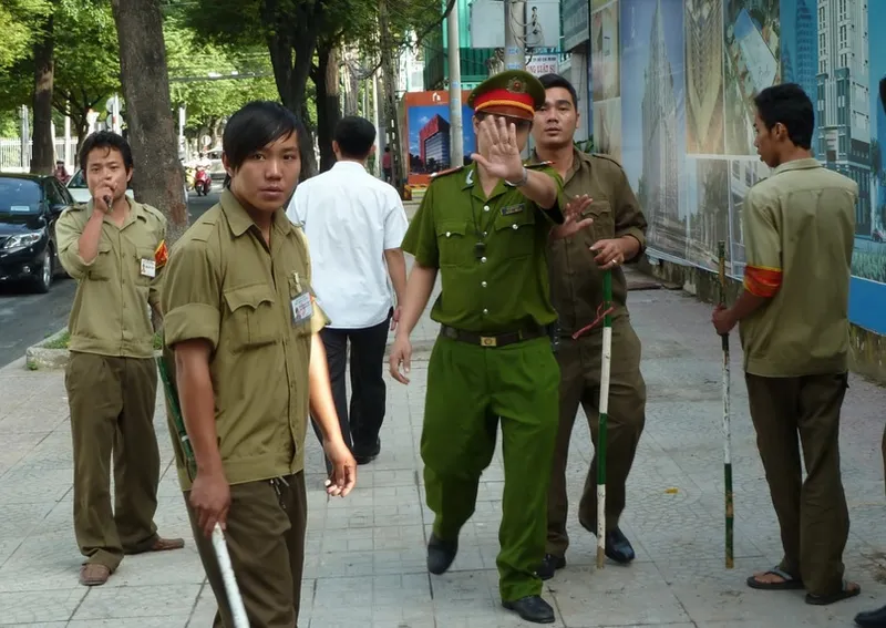 Công an đã vào cuộc meme hài hước cho những ai thích châm biếm Công an đã vào cuộc meme hài hước cho những ai thích châm biếm