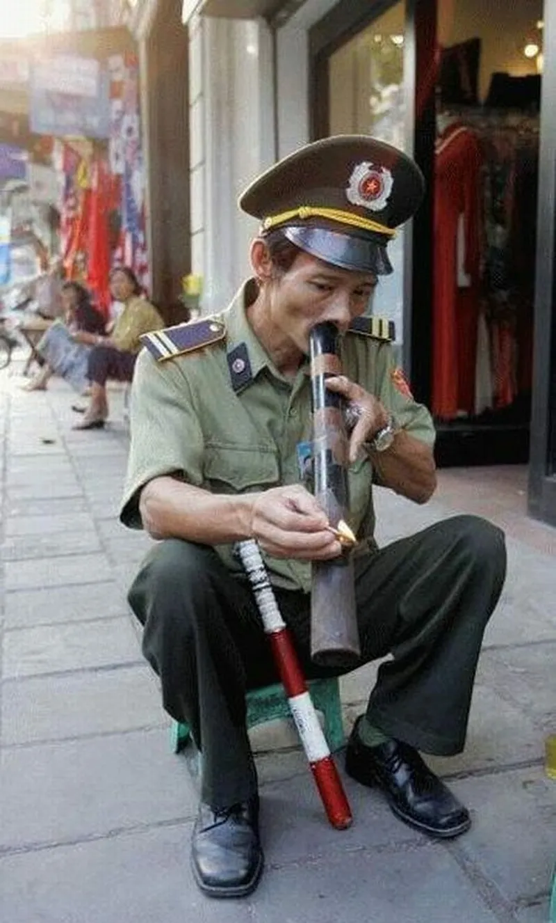 Meme công an bắt khiến mọi người không thể nhịn cười Meme công an bắt khiến mọi người không thể nhịn cười