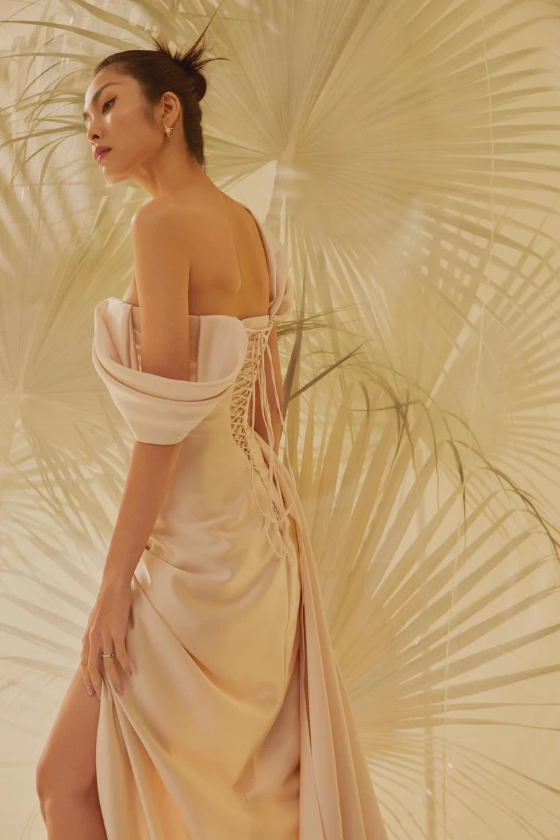 Thủy Tiên là mẹ chồng Tăng Thanh Hà, một người phụ nữ đáng kính