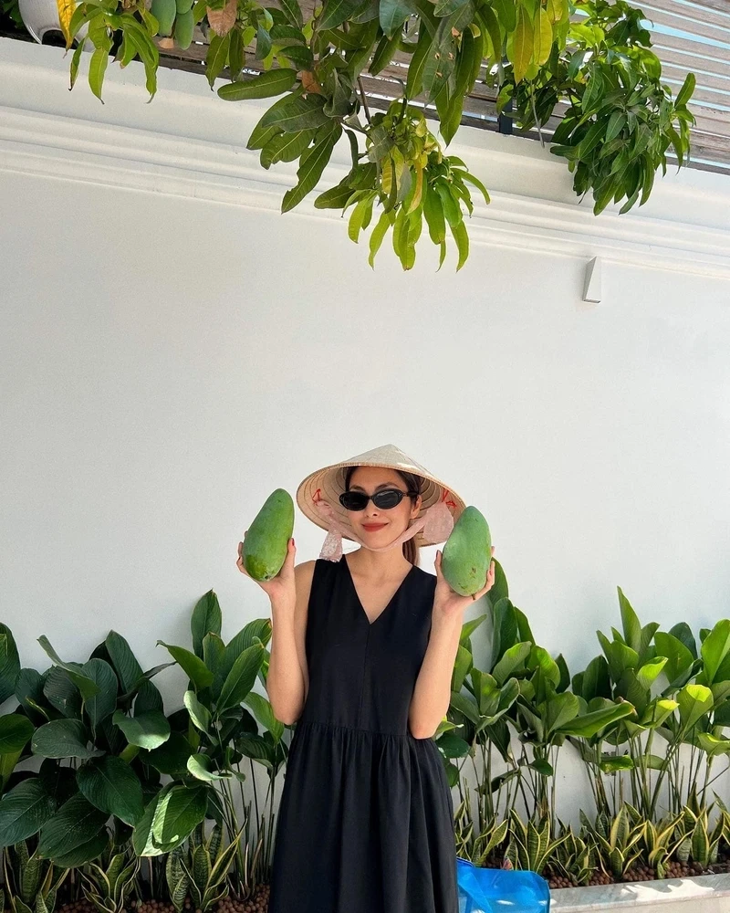 Biệt thự nhà chồng Tăng Thanh Hà là nơi sống sang trọng và hiện đại