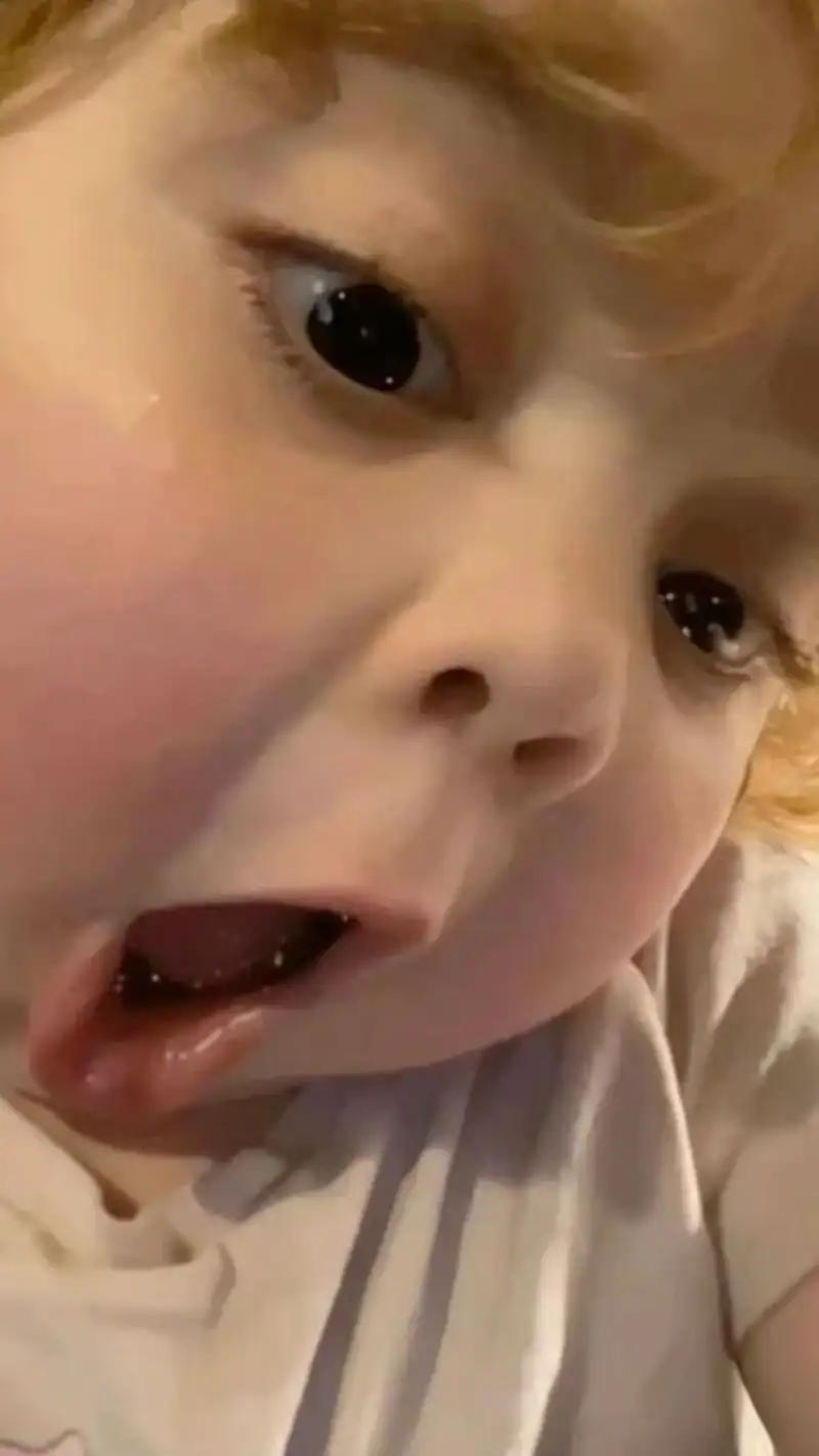 Ảnh meme em bé hàn quốc mang lại tiếng cười cho mọi người Ảnh meme em bé hàn quốc mang lại tiếng cười cho mọi người