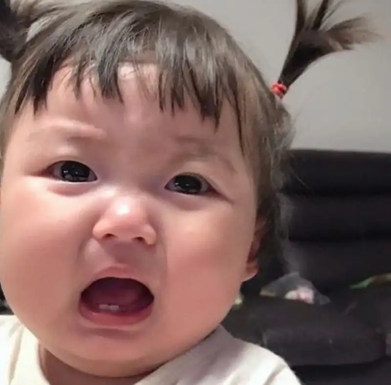 Meme em bé đáng yêu khiến bạn muốn chia sẻ ngay Meme em bé đáng yêu khiến bạn muốn chia sẻ ngay