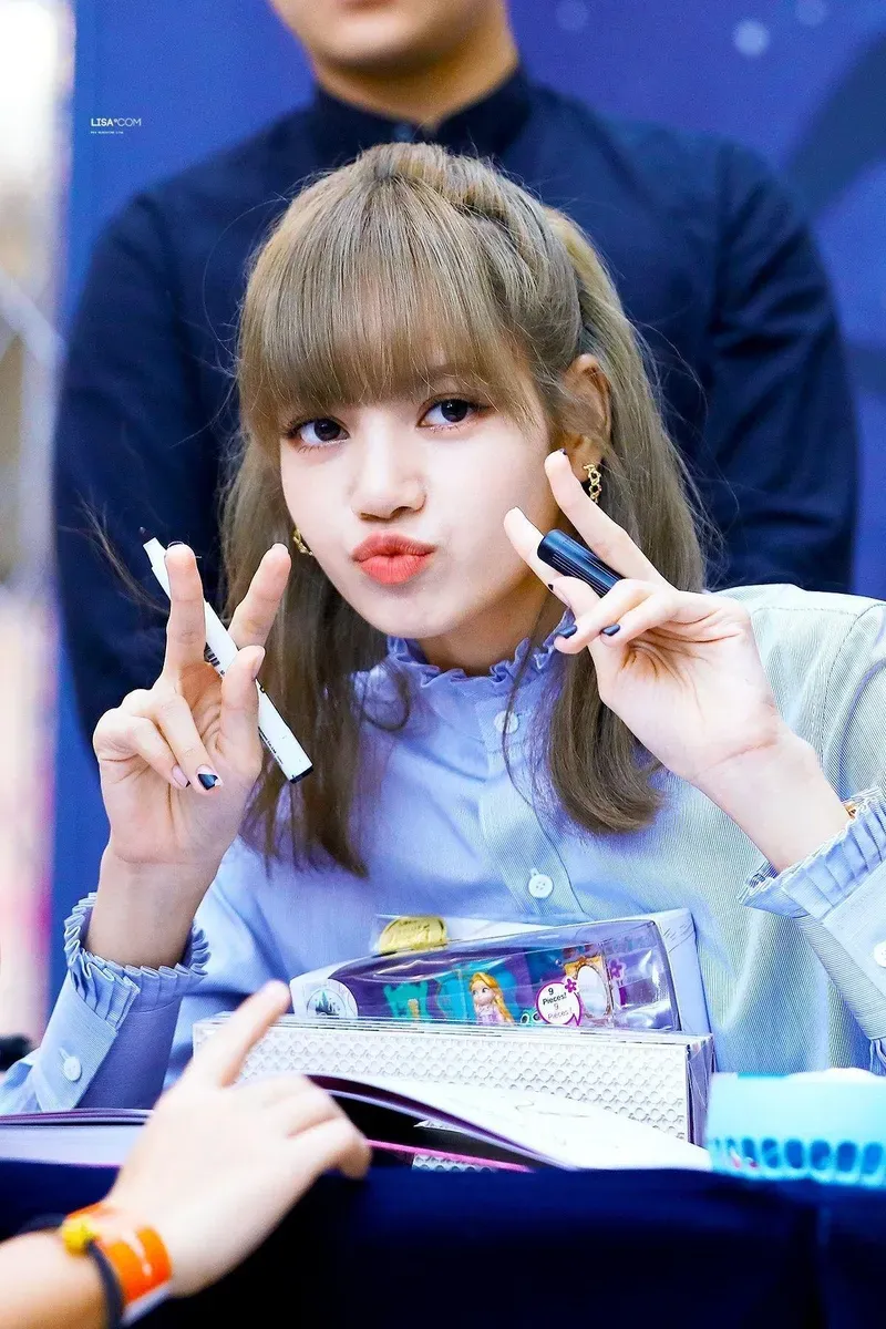 Avatar jennie kwan mang đến sự tươi mới cho trang cá nhân Avatar jennie kwan mang đến sự tươi mới cho trang cá nhân