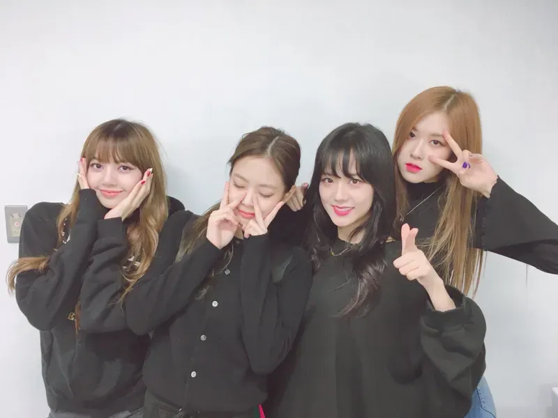 Avatar của blackpink giúp bạn thể hiện sự yêu thích với nhóm nhạc Avatar của blackpink giúp bạn thể hiện sự yêu thích với nhóm nhạc