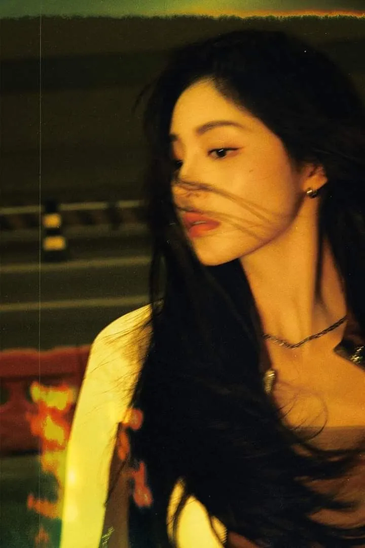 Những bức ảnh tâm trạng cô đơn khi cô gái chia tay, nước mắt lăn dài trên má Những bức ảnh tâm trạng cô đơn khi cô gái chia tay, nước mắt lăn dài trên má