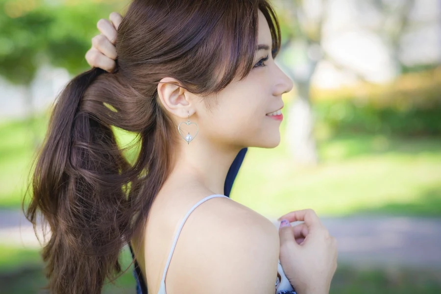 Gái xinh cute tóc dài mang đến vẻ đẹp dịu dàng và thu hút Gái xinh cute tóc dài mang đến vẻ đẹp dịu dàng và thu hút