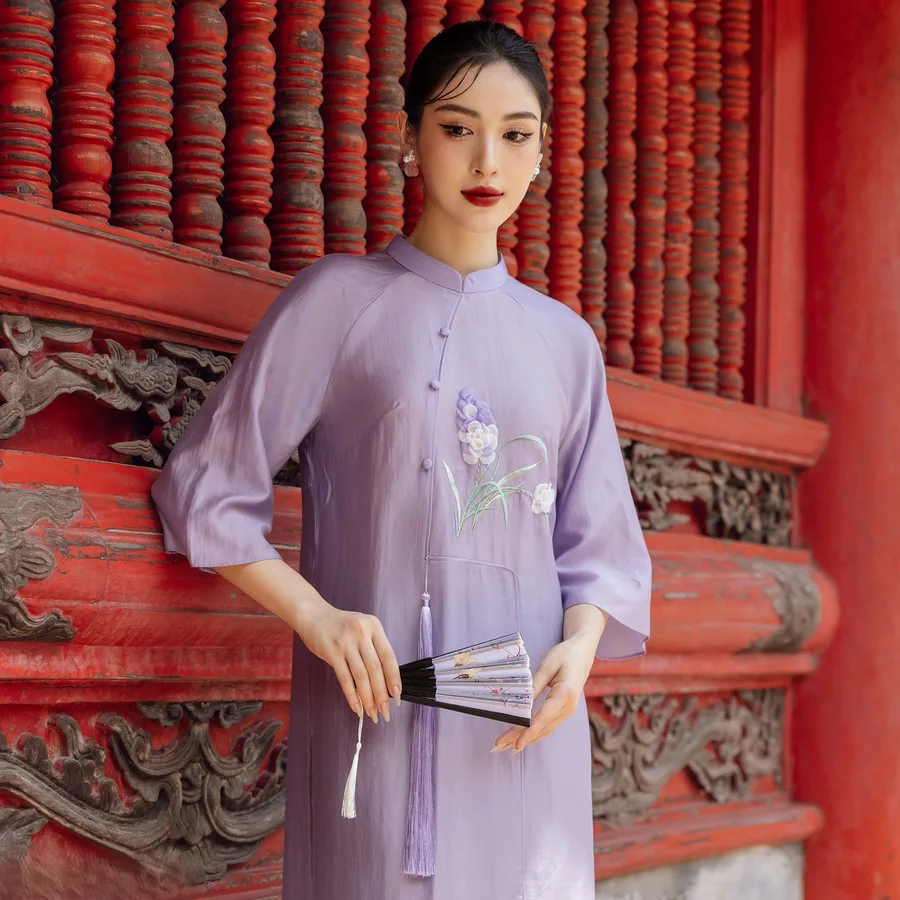 Thuê áo dài tết giúp bạn dễ dàng chọn lựa trang phục cho dịp lễ Thuê áo dài tết giúp bạn dễ dàng chọn lựa trang phục cho dịp lễ