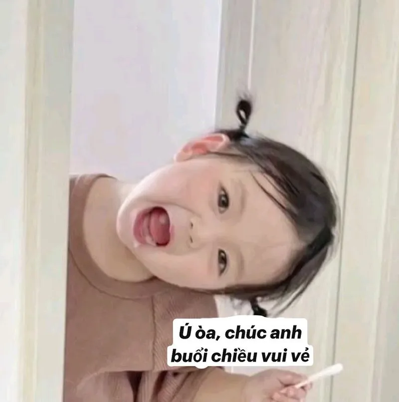 Meme em bé cute hài hước thật dễ thương và vui nhộn Meme em bé cute hài hước thật dễ thương và vui nhộn