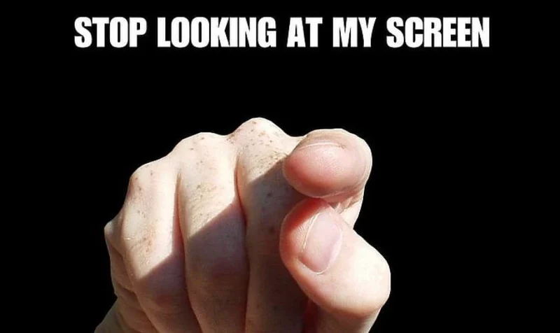 Hình nền laptop meme mang đến sự hài hước cho không gian làm việc Hình nền laptop meme mang đến sự hài hước cho không gian làm việc