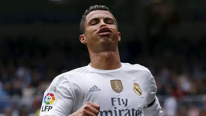 Ronaldo happy birthday meme khiến bạn cảm thấy thích thú Ronaldo happy birthday meme khiến bạn cảm thấy thích thú
