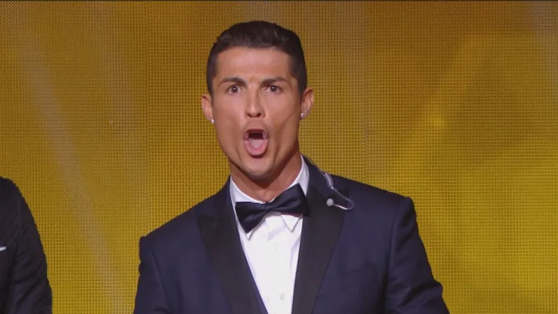 Meme ronaldo nhận giải khiến bạn cảm thấy thích thú Meme ronaldo nhận giải khiến bạn cảm thấy thích thú
