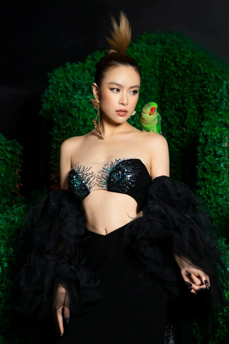 Album Hoàng Thùy Linh mang đến những giai điệu mới lạ