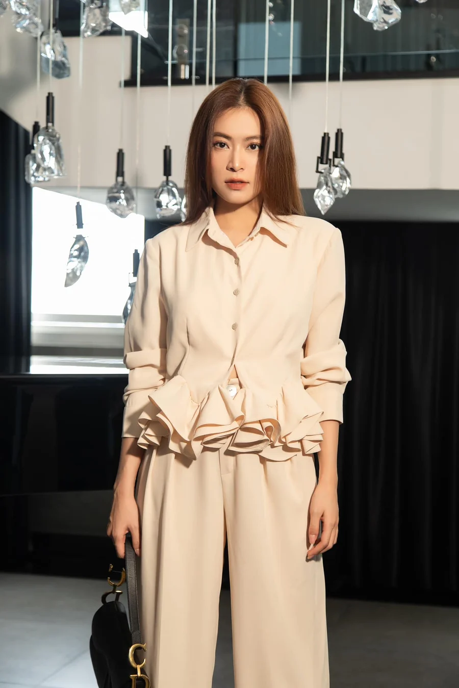 Album Hoàng Thùy Linh chứa đựng nhiều ca khúc ý nghĩa