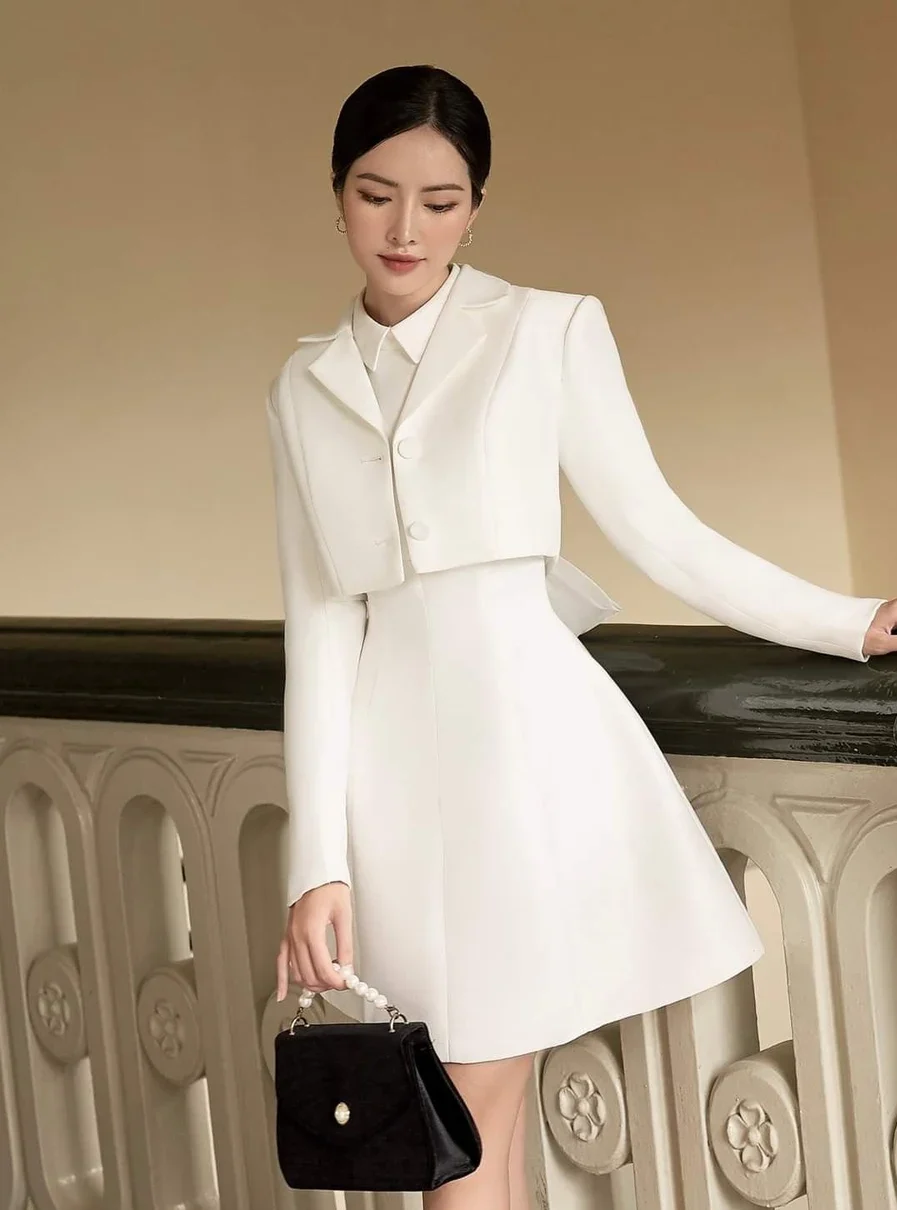 Gái xinh mặc váy hở thu hút mọi ánh nhìn với vẻ đẹp gợi cảm Gái xinh mặc váy hở thu hút mọi ánh nhìn với vẻ đẹp gợi cảm