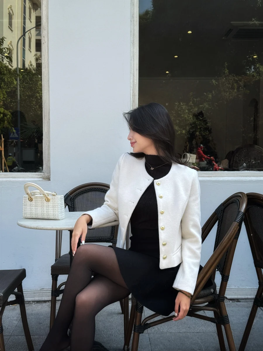 Ảnh gái xinh mặc váy sexy thu hút mọi ánh nhìn Ảnh gái xinh mặc váy sexy thu hút mọi ánh nhìn
