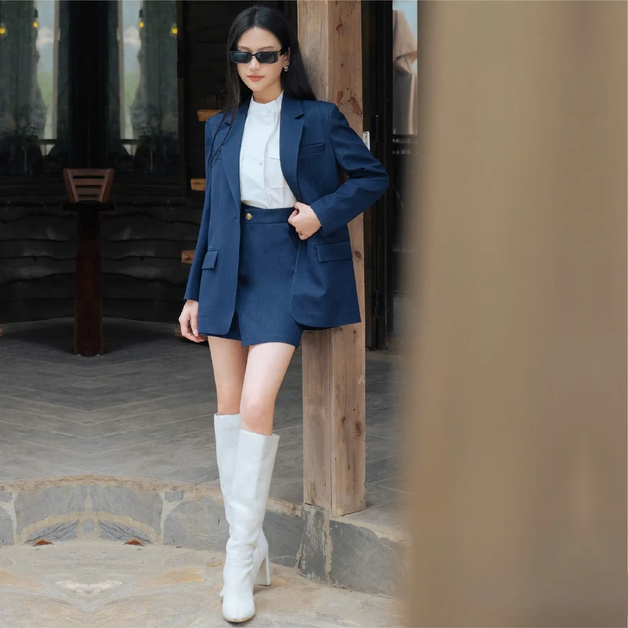 Gái xinh mặc váy trắng ngắn mang đến vẻ đẹp thanh lịch Gái xinh mặc váy trắng ngắn mang đến vẻ đẹp thanh lịch