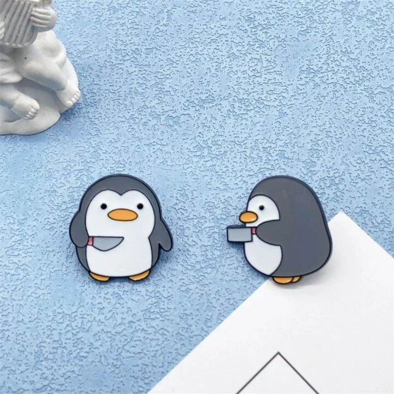 Một con chim cánh cụt đáng yêu luôn làm người xem thích thú Một con chim cánh cụt đáng yêu luôn làm người xem thích thú