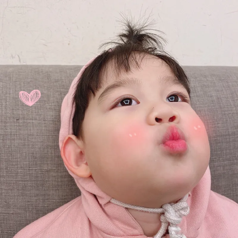 Meme em bé cute hài hước mang đến sự dễ thương cho những ai yêu thích trẻ nhỏ Meme em bé cute hài hước mang đến sự dễ thương cho những ai yêu thích trẻ nhỏ
