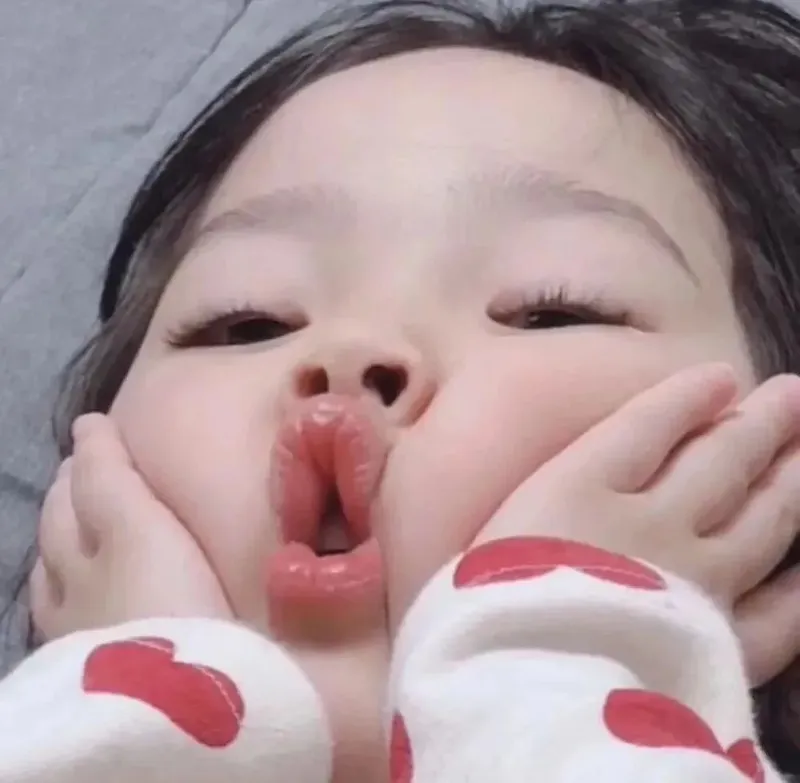 Meme bịt mỏ mang đến sự hài hước cho những ai yêu thích sự châm biếm Meme bịt mỏ mang đến sự hài hước cho những ai yêu thích sự châm biếm