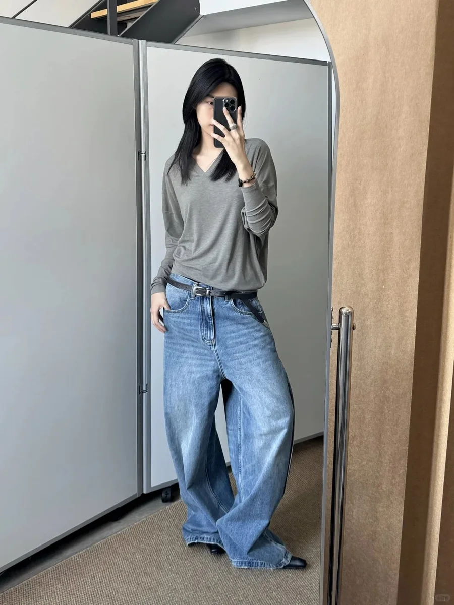Gái xinh mặc áo lót giúp bạn thể hiện sự tự tin và quyến rũ Gái xinh mặc áo lót giúp bạn thể hiện sự tự tin và quyến rũ