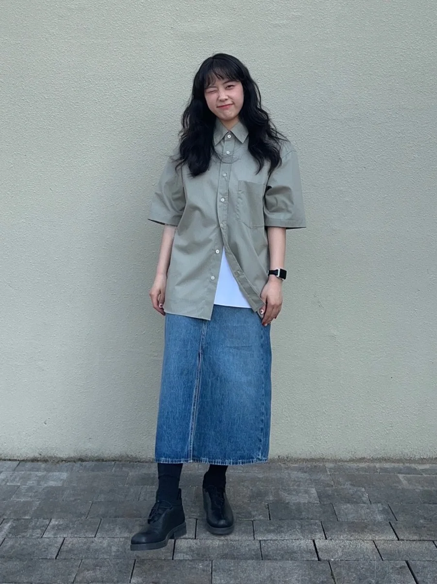 Gái xinh mặc váy ngắn đen mang đến vẻ đẹp quyến rũ Gái xinh mặc váy ngắn đen mang đến vẻ đẹp quyến rũ