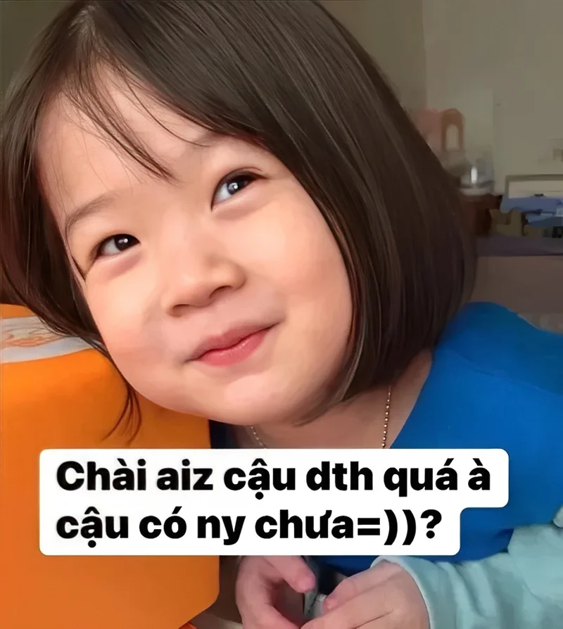 Ảnh meme ngại ngùng thật dễ thương và hài hước