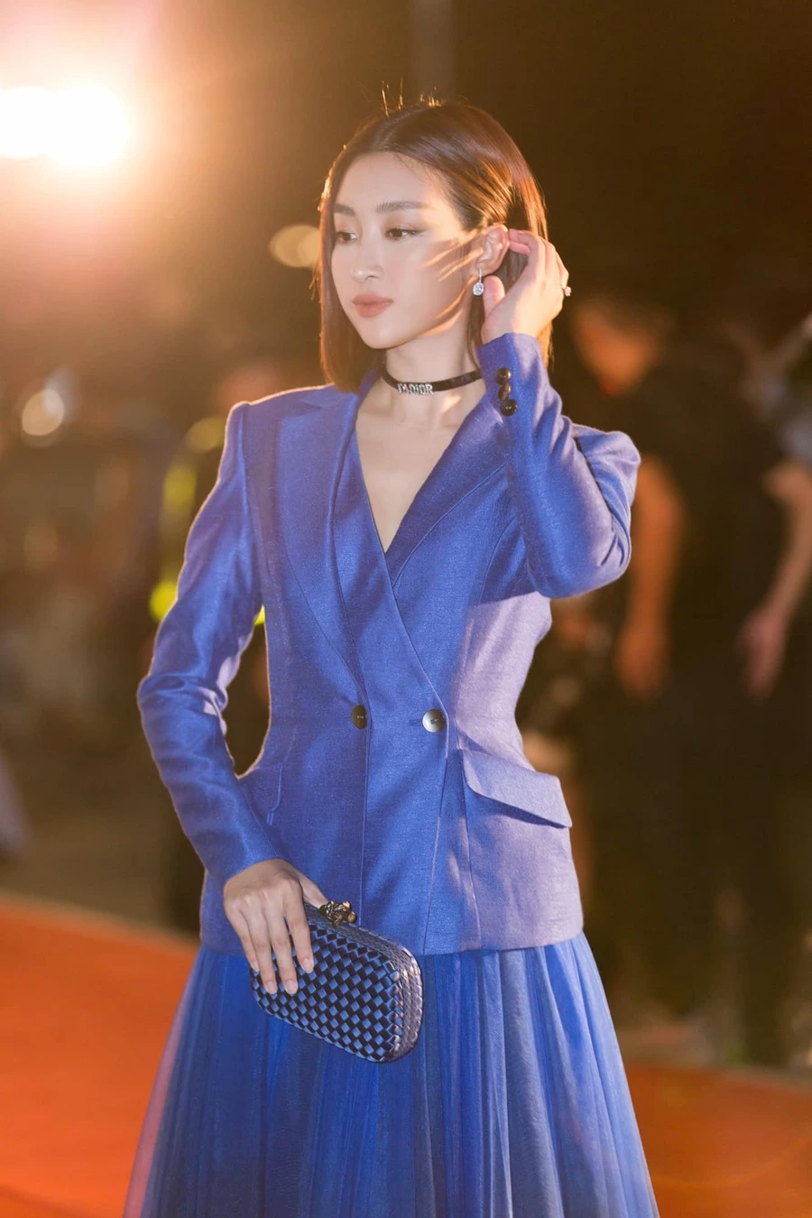 Người yêu Đỗ Mỹ Linh là người mang lại hạnh phúc cho cô Người yêu Đỗ Mỹ Linh là người mang lại hạnh phúc cho cô