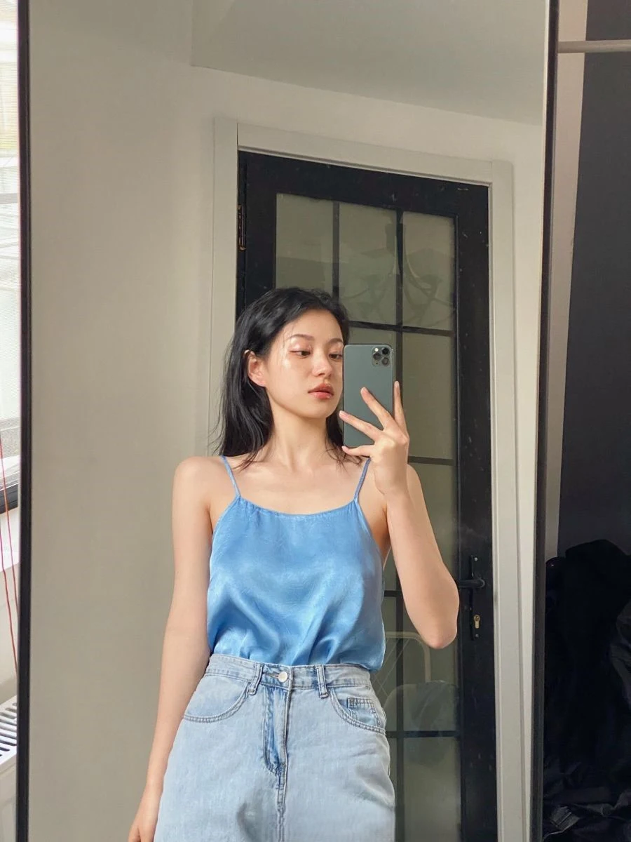 Gái xinh tóc dài đeo kính ngầu giúp bạn thể hiện phong cách cá tính Gái xinh tóc dài đeo kính ngầu giúp bạn thể hiện phong cách cá tính