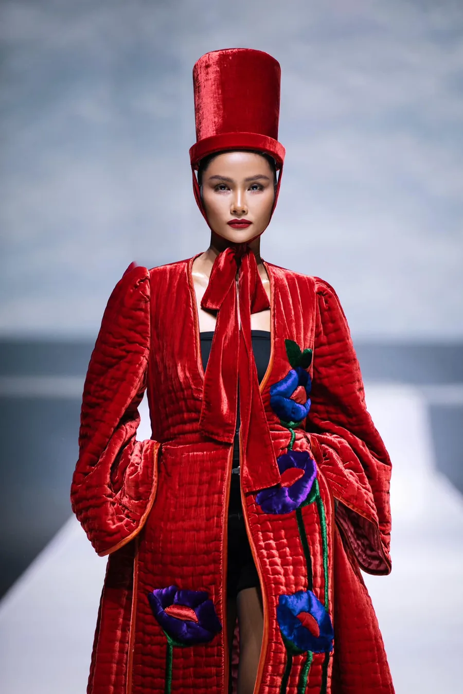 Hen Nie đăng quang mang đến niềm vui cho người hâm mộ Hen Nie đăng quang mang đến niềm vui cho người hâm mộ