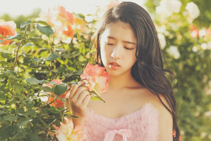 Gái xinh buồn mang đến sự đồng cảm cho những ai đã trải qua nỗi buồn Gái xinh buồn mang đến sự đồng cảm cho những ai đã trải qua nỗi buồn