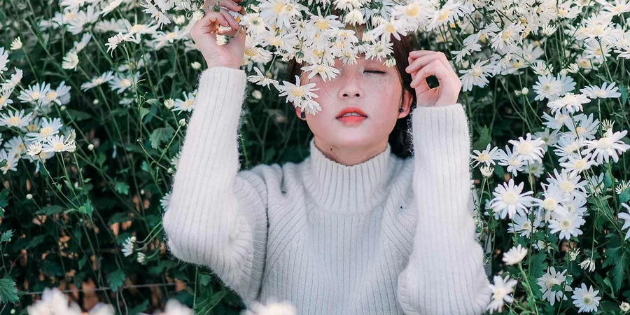 Gái đẹp hình nền mang đến sự dễ thương cho không gian làm việc Gái đẹp hình nền mang đến sự dễ thương cho không gian làm việc