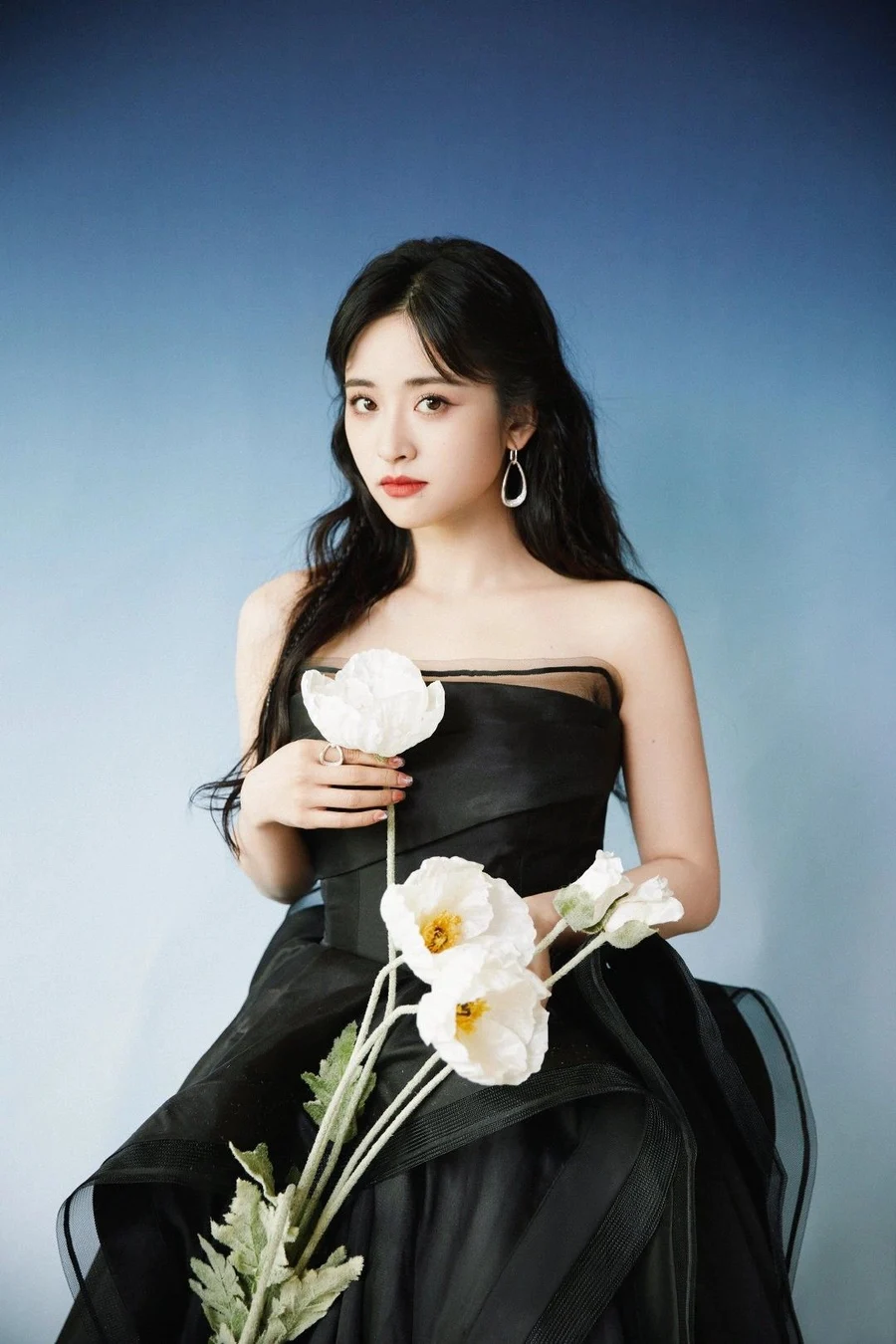 Gái buồn khóc giúp bạn thể hiện nỗi lòng một cách chân thật Gái buồn khóc giúp bạn thể hiện nỗi lòng một cách chân thật