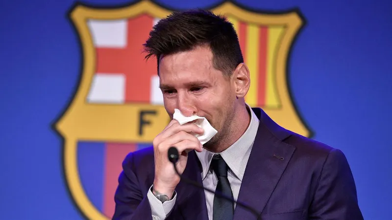 Messi ronaldo meme giúp bạn thư giãn và cười thoải mái Messi ronaldo meme giúp bạn thư giãn và cười thoải mái