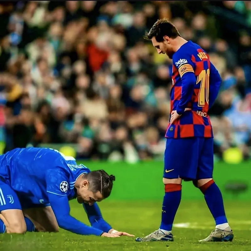 Meme messi vs ronaldo giúp bạn thư giãn và cười thoải mái Meme messi vs ronaldo giúp bạn thư giãn và cười thoải mái