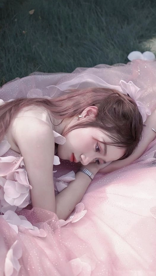 Bộ sưu tập ảnh Đào Lê Phương Hoa siêu đáng yêu và cuốn hút
