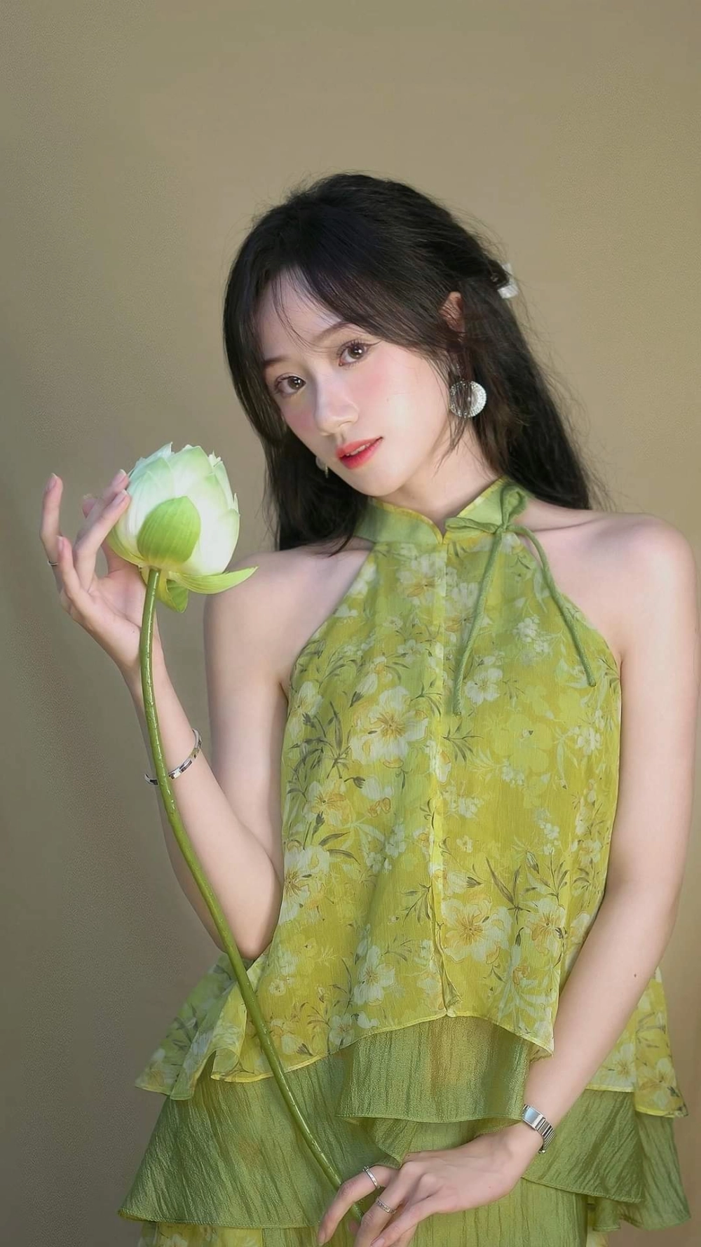 Trend nhảy làng lá Đào Lê Phương Hoa làm mưa làm gió mạng xã hội