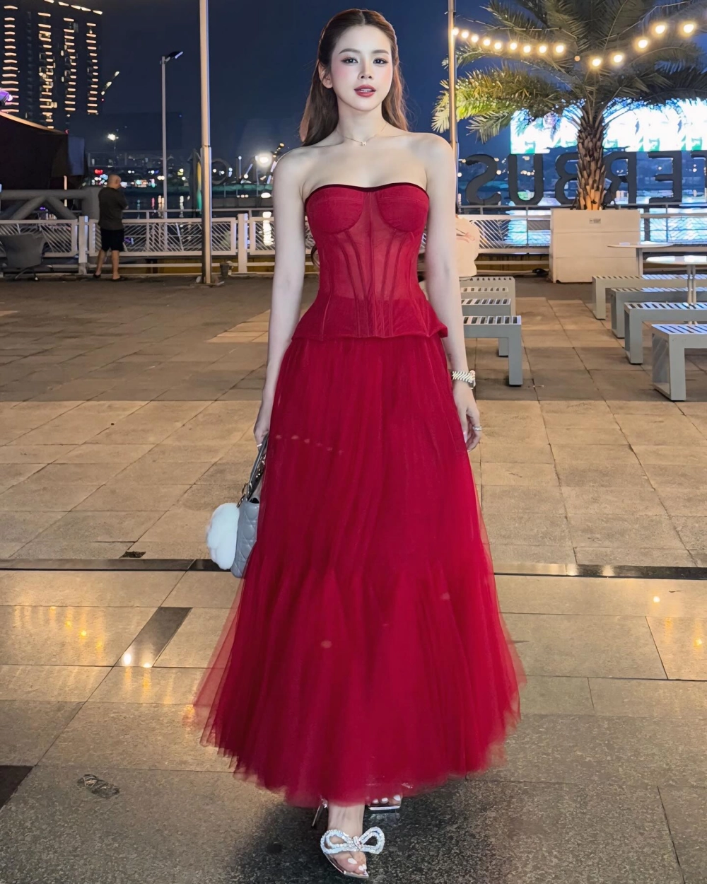 Fan quốc tế tìm kiếm dj mie age không ngừng nghỉ