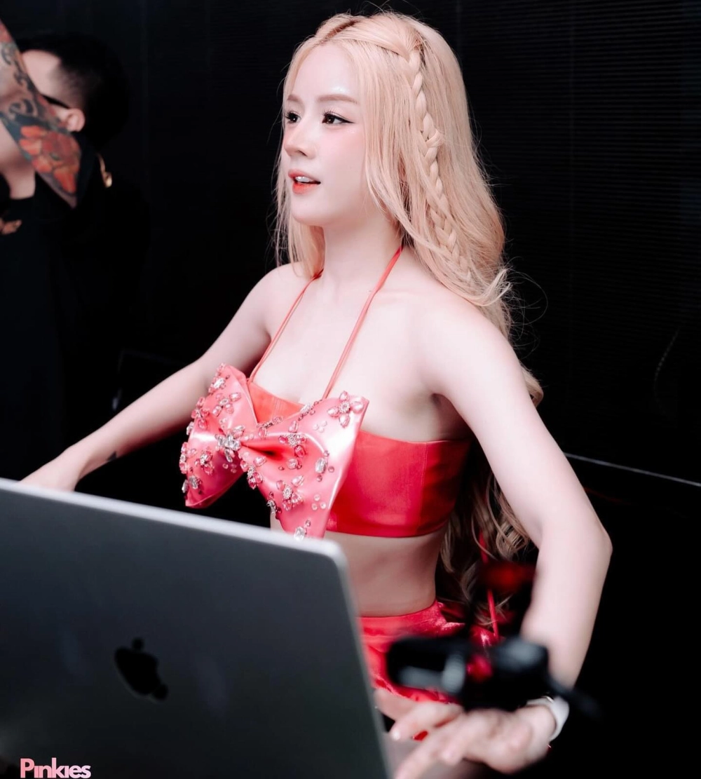 Chiều cao thật của dj mie cao bao nhiêu khiến fan ngạc nhiên