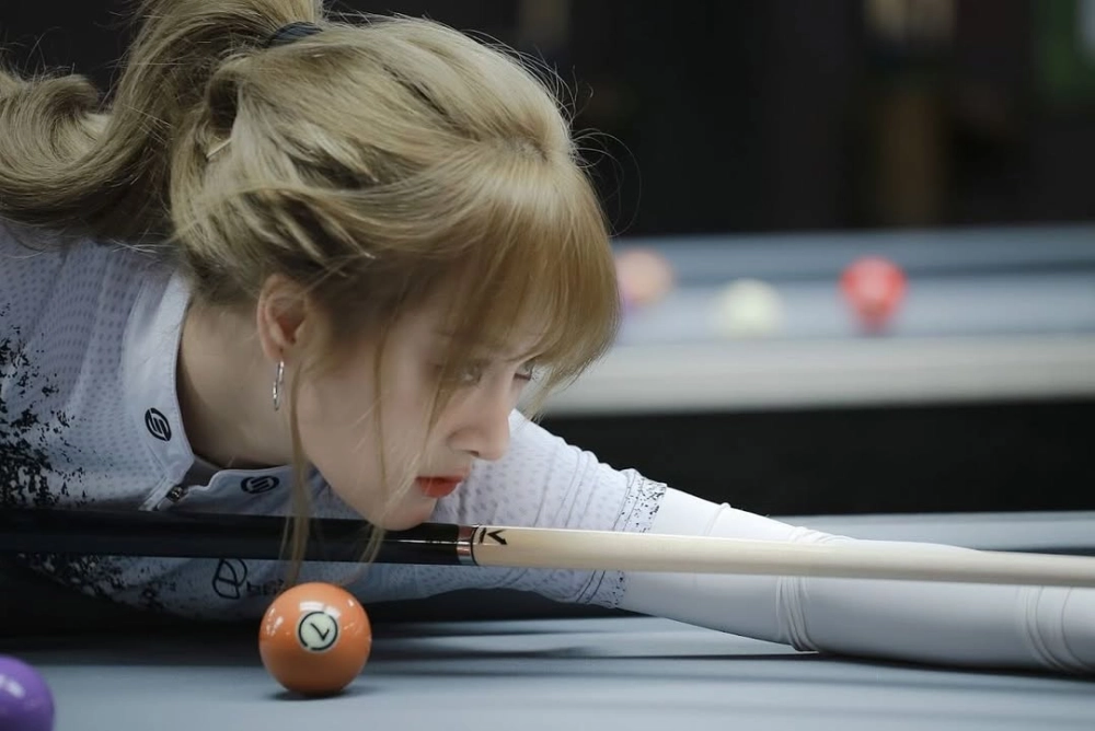 Nét dịu dàng hồng Gấm kami khiến bao trái tim tan chảy