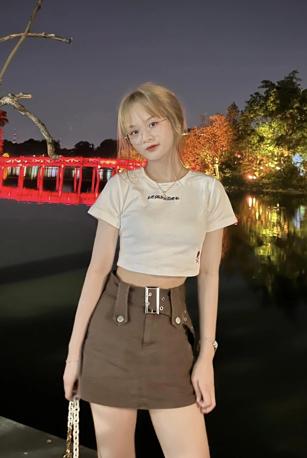 Nhiều người bất ngờ khi biết Gấm kami cao bao nhiêu