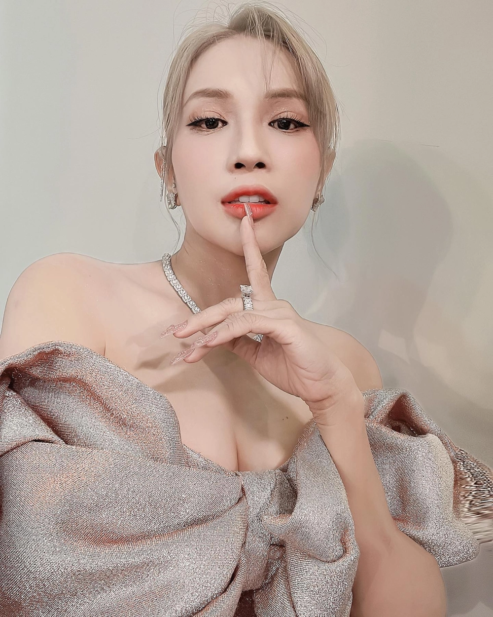 Thông tin thú vị về Khả Như Trần được nhiều người tìm kiếm