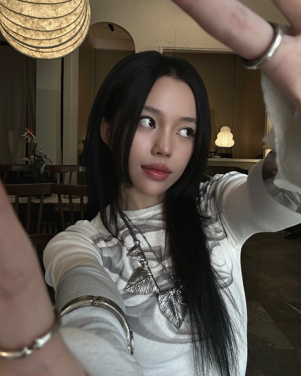 Bùng nổ cảm xúc cùng Linh Ngọc Đàm livestream hot nhất