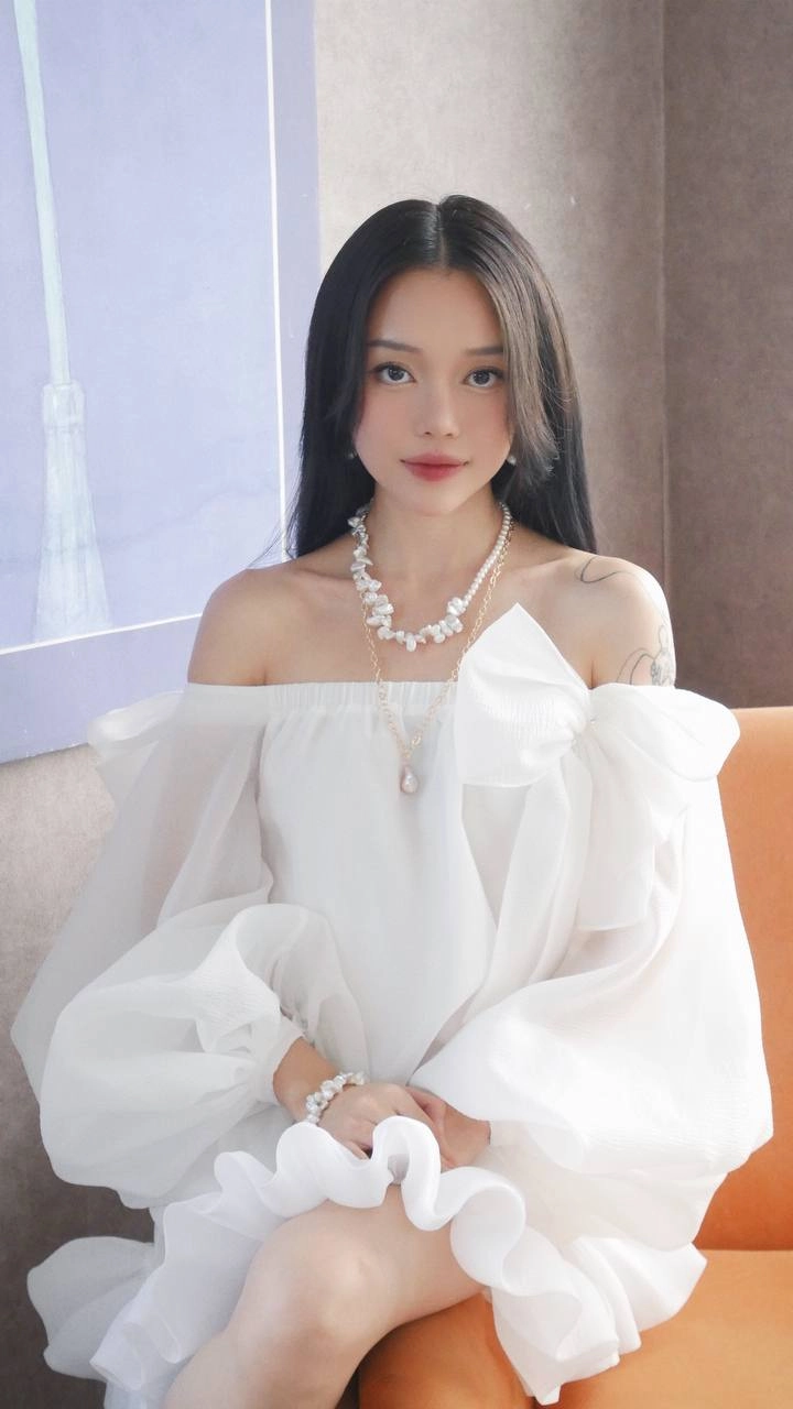 Nhiều người bất ngờ với Linh Ngọc Đàm tên thật là gì