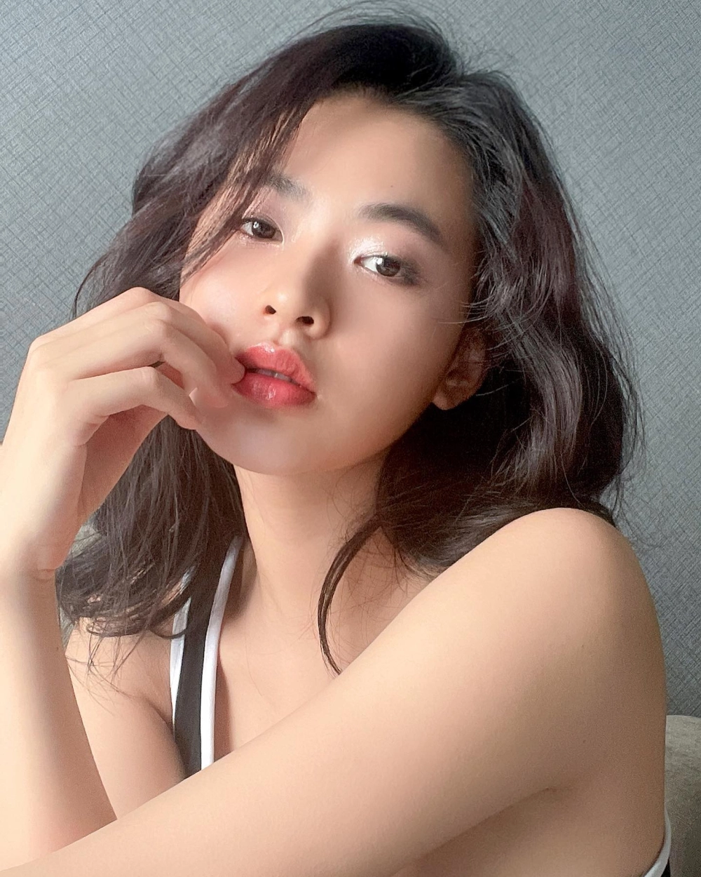 Ca sĩ Minh Trang ghi điểm với giọng hát ngọt ngào sâu lắng