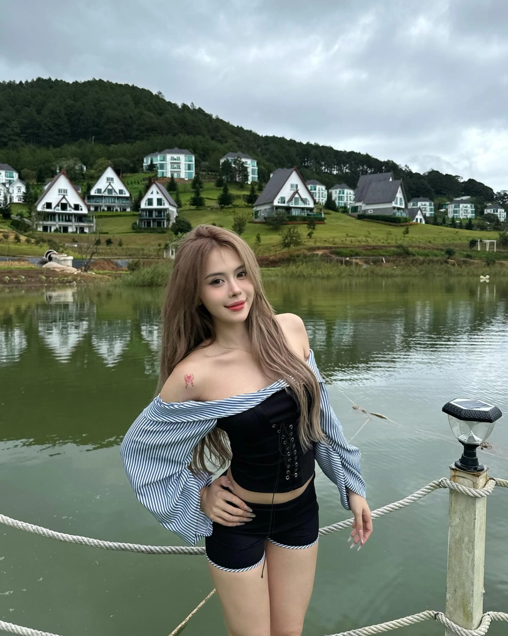 Tiktok Ngân Hà nhảy là video đang gây sốt trên bảng xu hướng