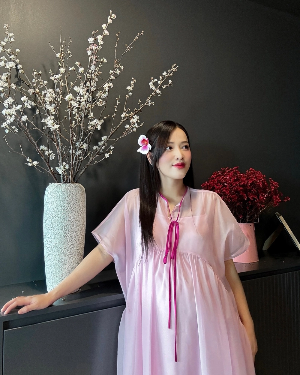 Fan tìm lời bài hát Puka Em Này qua khung hình cảm xúc