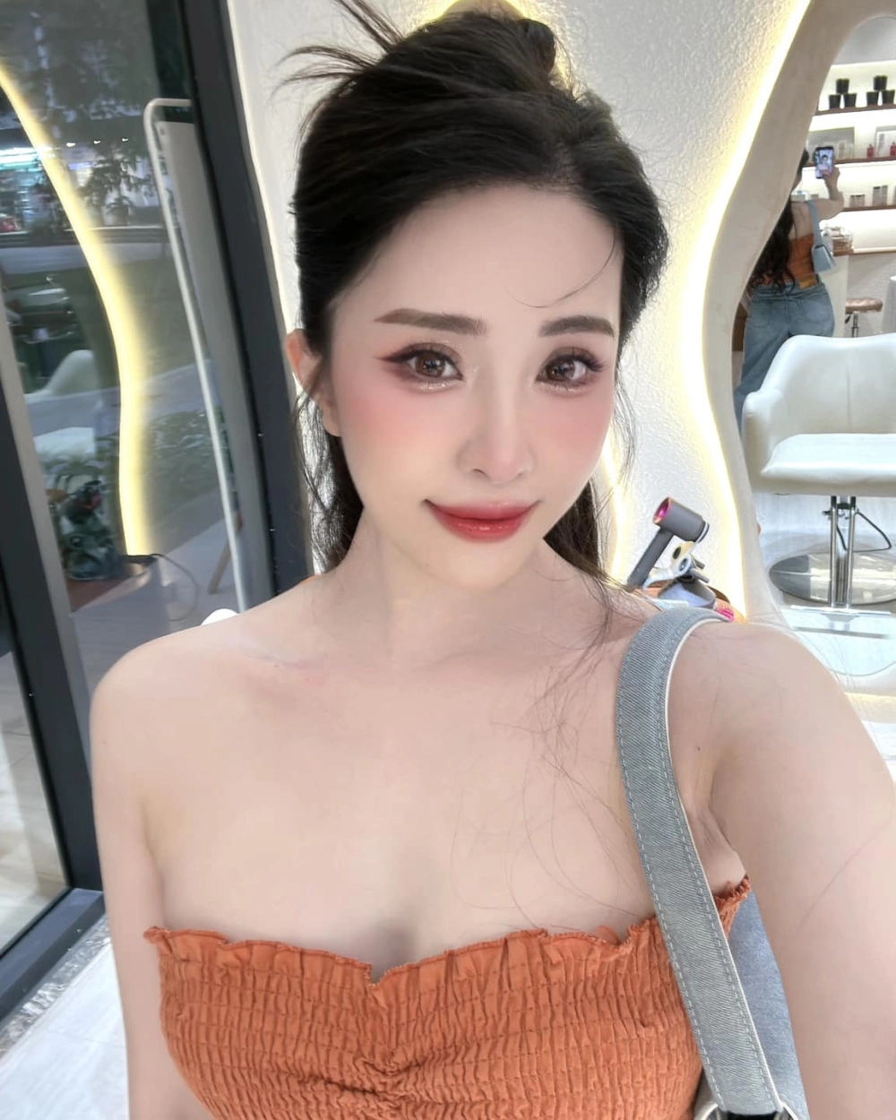 Quỳnh Nga dancer sinh năm bao nhiêu khiến ai cũng tò mò