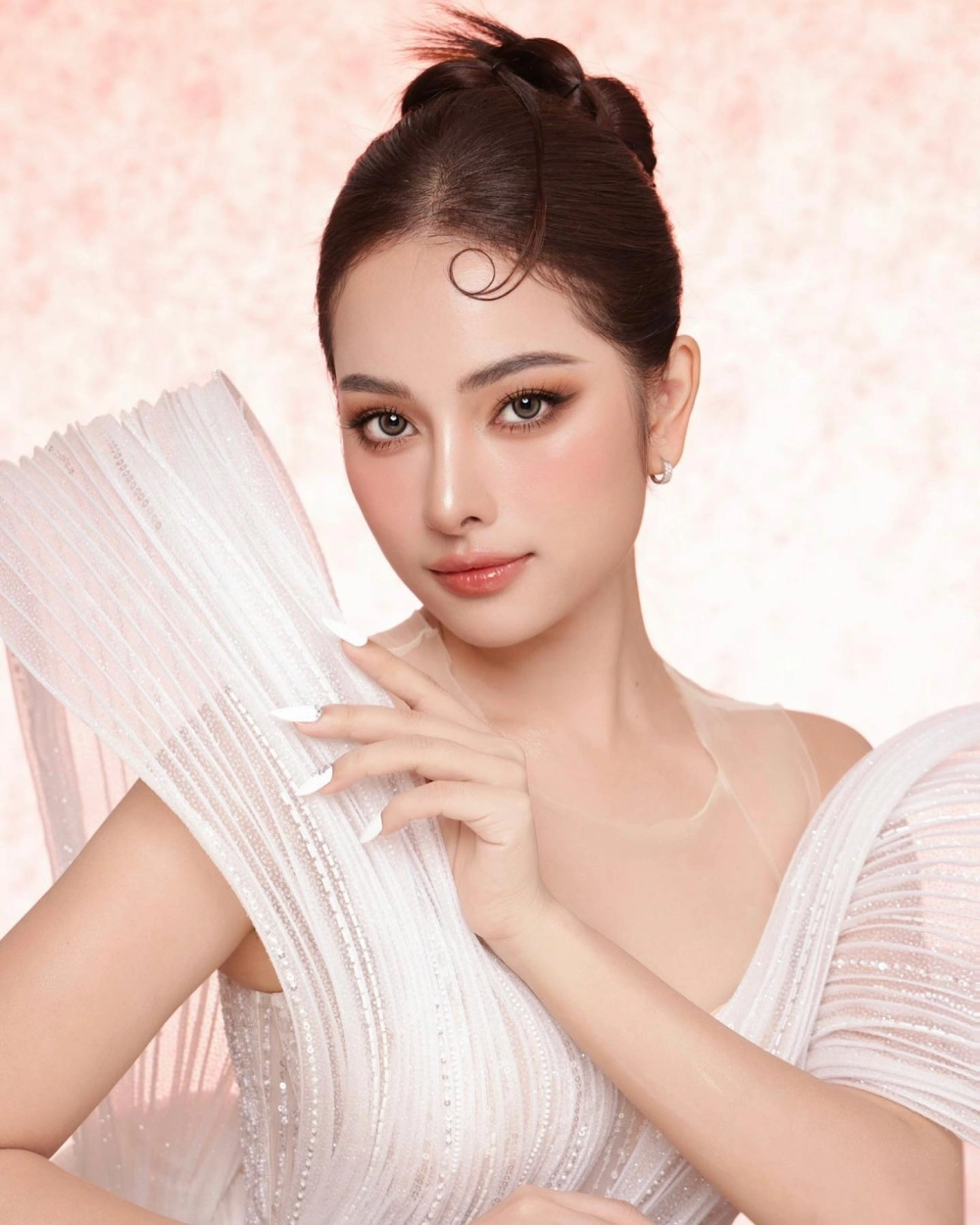 Khám phá các bài hát trong Sara Lưu đậm chất trữ tình