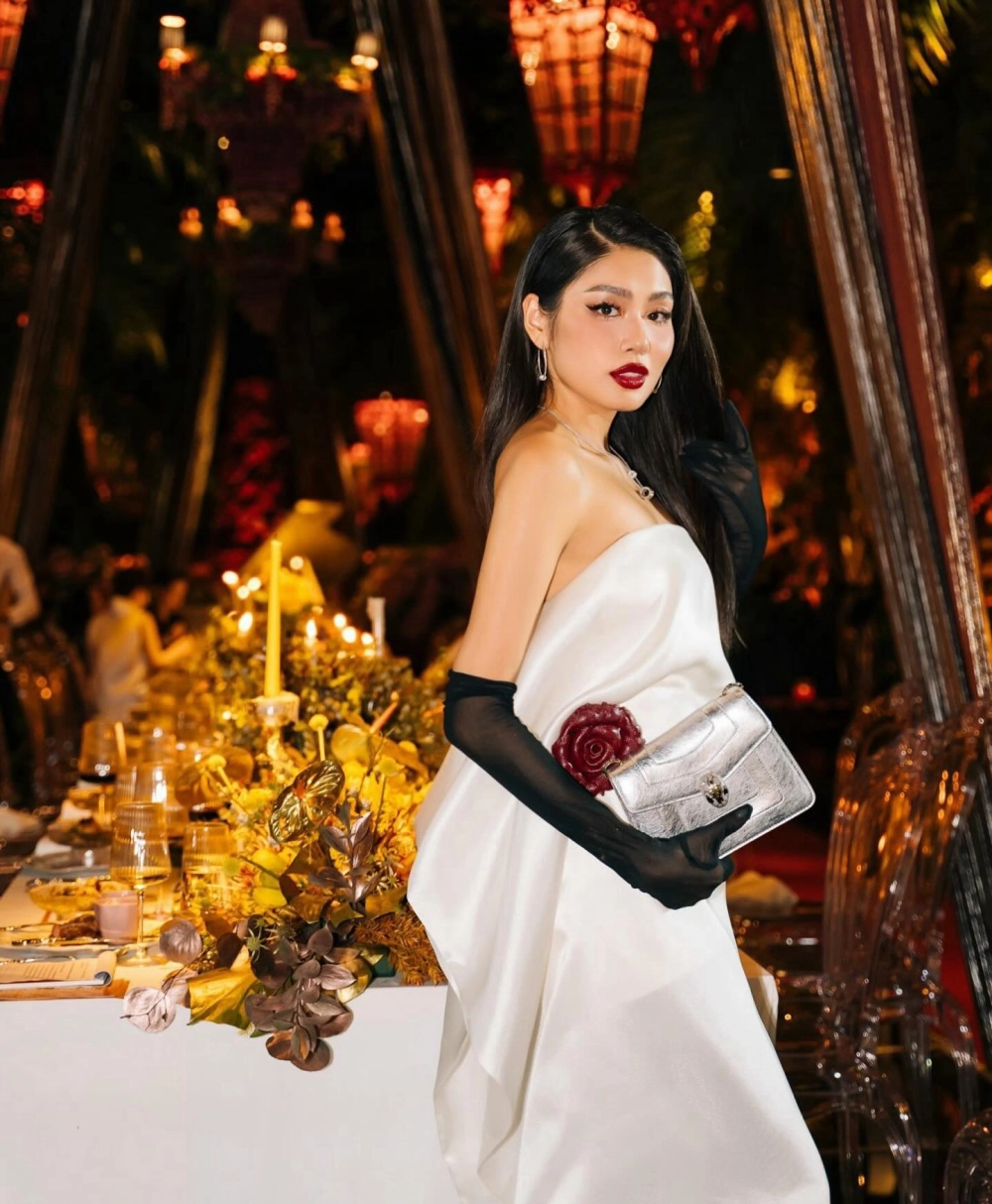 Thần thái đỉnh cao của Hoa hậu Thảo Nhi Lê tại thảm đỏ